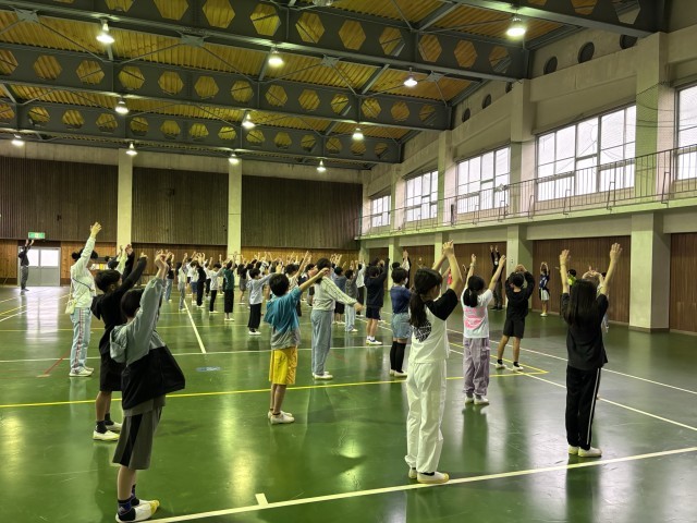朝のつどい