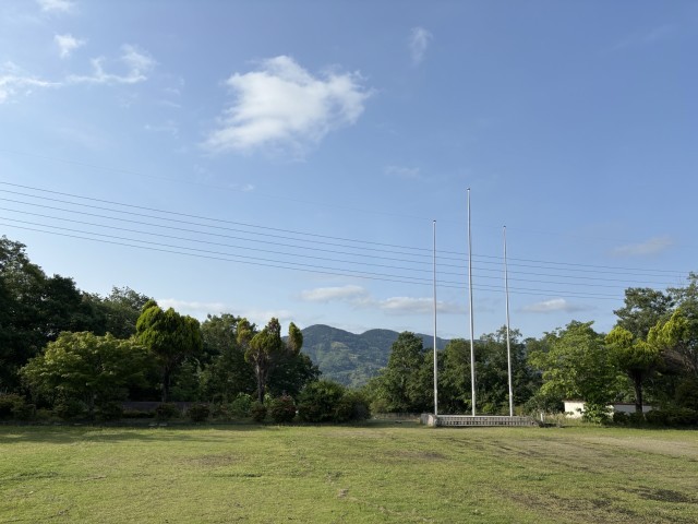透き通る青空