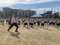 一日頑張るぞ！オープニング「マッチョ体操」